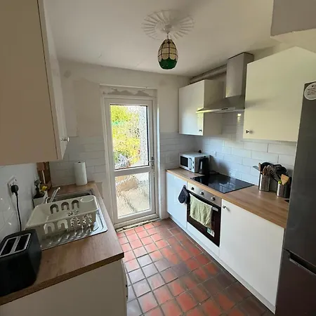 Cosy Double Near The & Howth 4 *